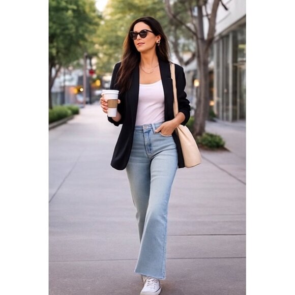 L’AGENCE High-Rise Micro Bootcut Jeans Blue Cloud Light Wash Size 26 - Picture 7 of 16